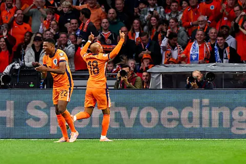 دقيقة بدقيقة.. منتخب هولندا 1-0 فنلندا.. هدف مبكر 